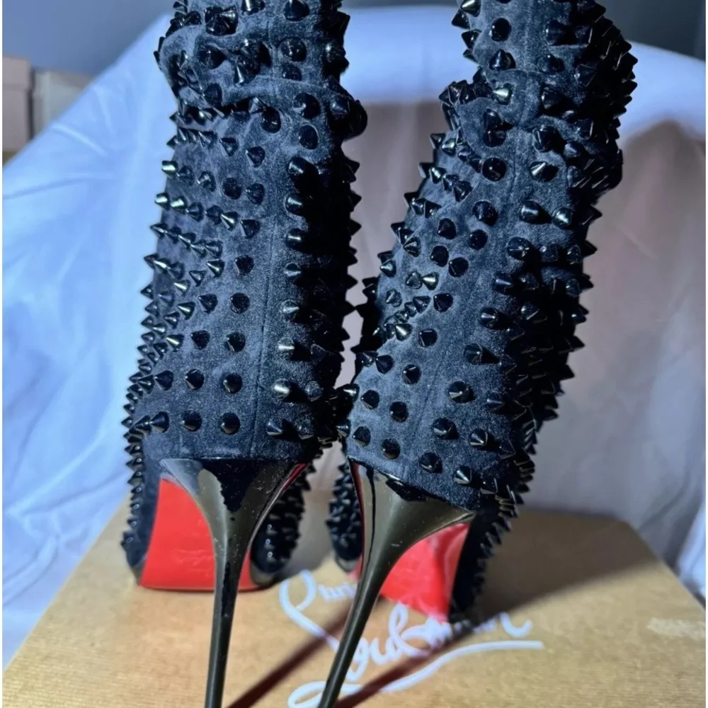 Christian Louboutin Black Spiked Suede Guerilla Boots - Size 38.5 - Picture 7 of 11